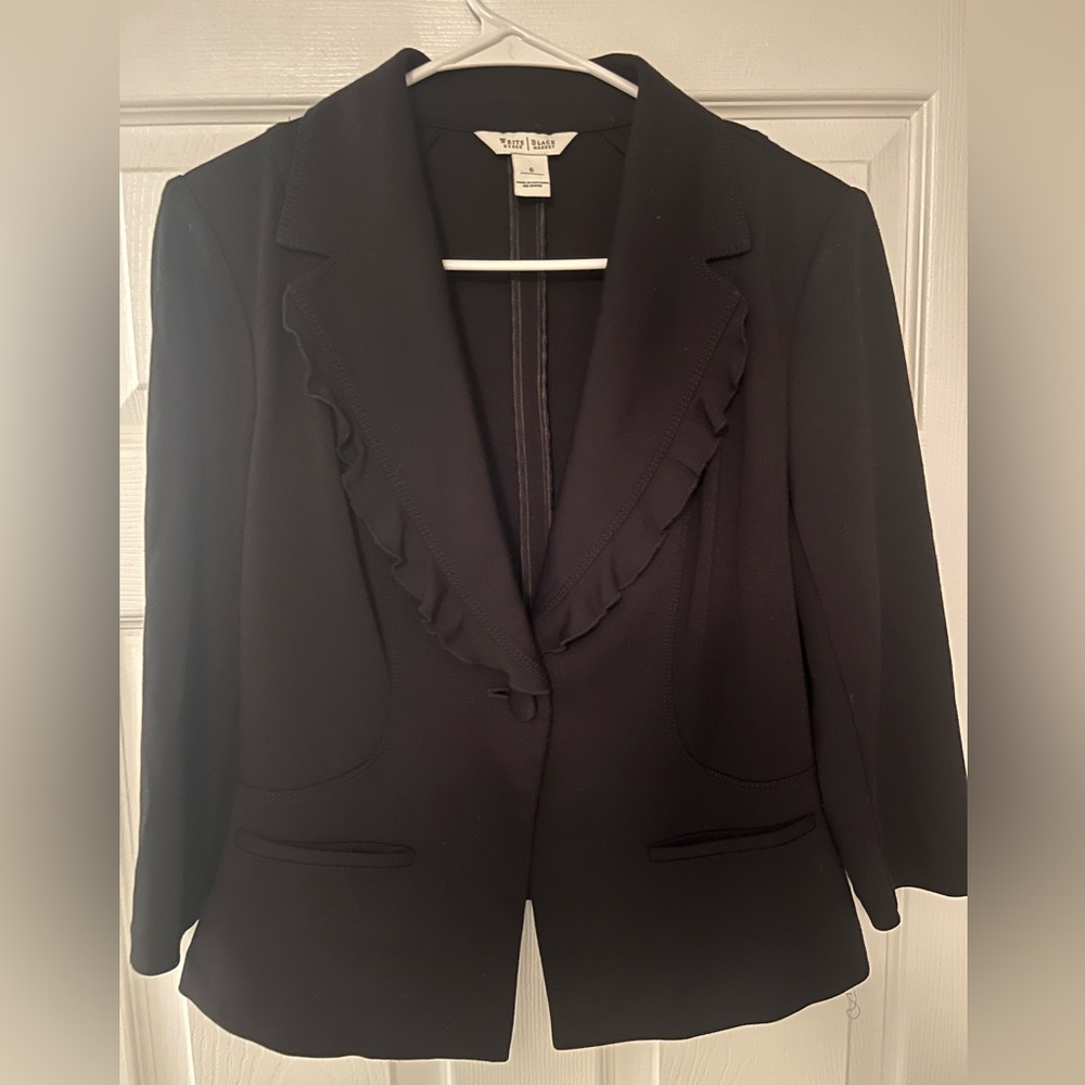 White House Black Market blazer. Ruffled sz 6